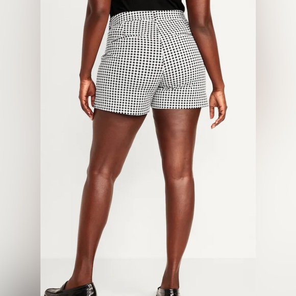 High-Waisted Pixie Trouser Shorts - Picture 2 of 4